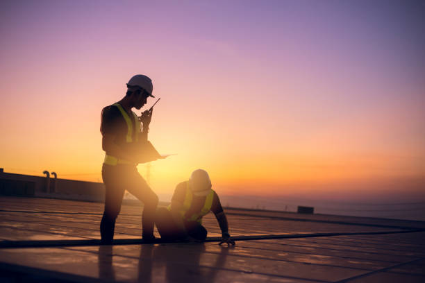 Best Residential Roofing Contractor  in Iyanbito, NM